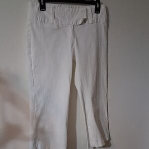 Star City Women's Cream Capris